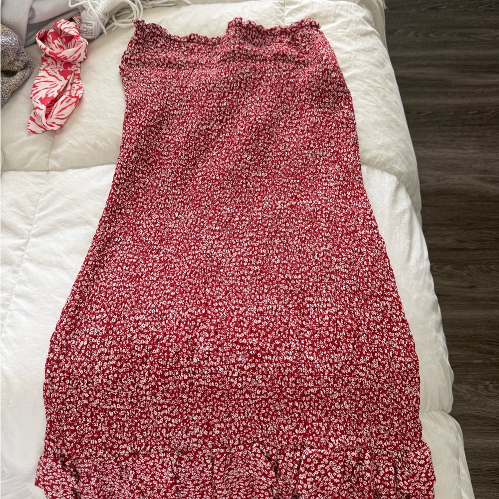 American Eagle Outfitters Red and White Floral Top
